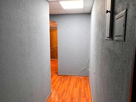 комерційна за адресою Кловський узвіз, 14-Б