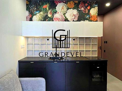 квартира за адресою Віктора Некрасова вул. (Північно-Сирецька), 8