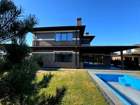 будинок за адресою Набережна вул.