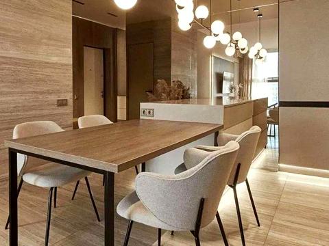 квартира за адресою Зарічна вул., 4