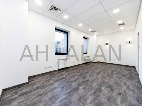 комерційна за адресою Верхній Вал вул., 72