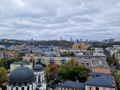 комерційна за адресою Почайнинська вул., 25/49