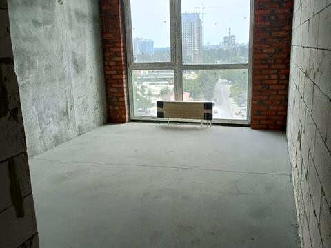 квартира за адресою Причальна вул., 8