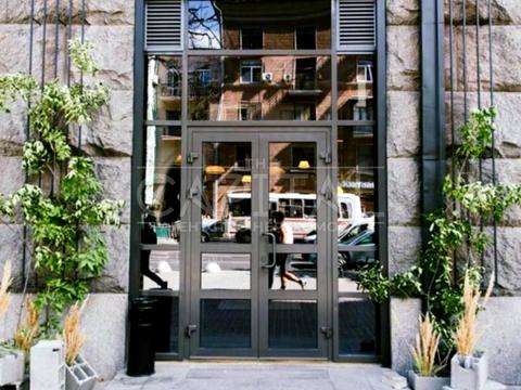 комерційна за адресою Велика Васильківська вул. (Червоноармійська), 67/7