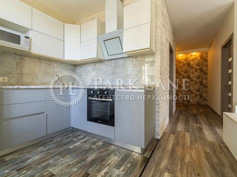 квартира за адресою Михайла Максимовича вул. (Онуфрія Трутенка), 28-Б