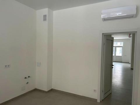 коммерческая по адресу Угорская ул., 12