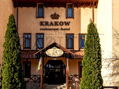 комерційна за адресою Берестейське шосе (Брест-Литовське), 8-А