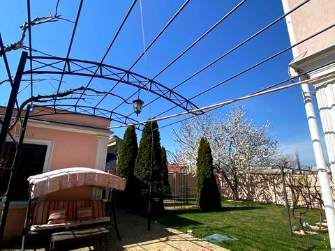 будинок за адресою 28-ма Лінія вул., 13А