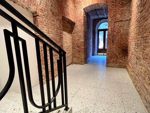 комерційна за адресою Гетьмана Петра Дорошенка вул. (Жовтнева), 37