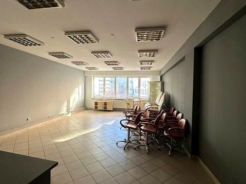 комерційна за адресою Євгена Коновальця вул. (Щорса), 36-Б