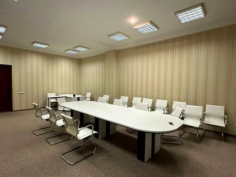 комерційна за адресою Євгена Коновальця вул. (Щорса), 36-Б