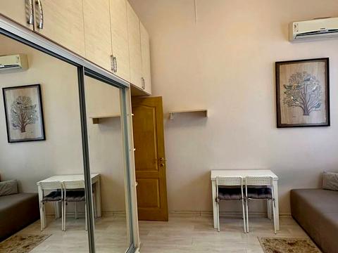 квартира за адресою Ніни Строкатої вул. (Буніна), 4