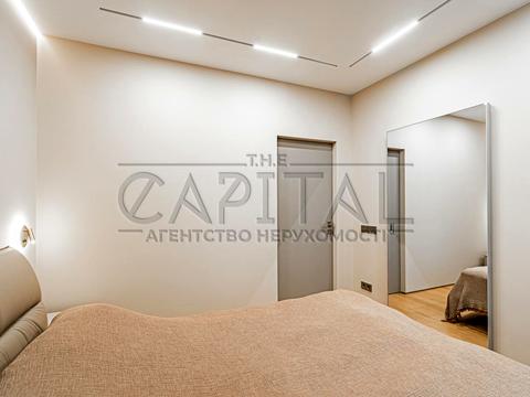 квартира за адресою Салютна вул., (Будинок 02301-02303)