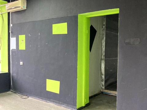 комерційна за адресою Волонтерська, 8