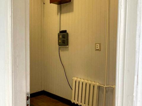 комерційна за адресою Волонтерська, 8