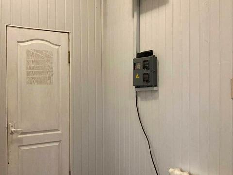 комерційна за адресою Волонтерська, 8