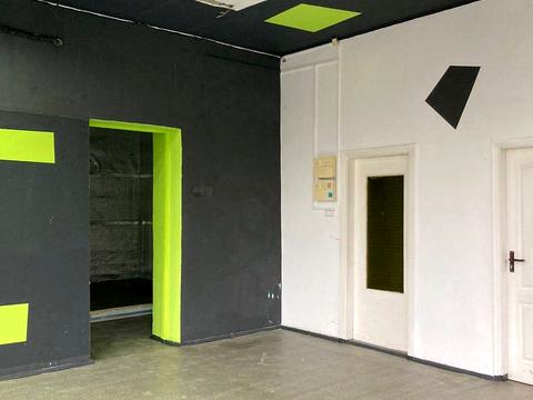 комерційна за адресою Волонтерська, 8