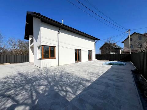 будинок за адресою 24 Серпня вул.