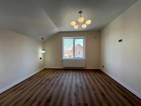 будинок за адресою 24 Серпня вул.