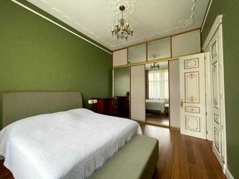 квартира за адресою Князя Романа вул. (), 32