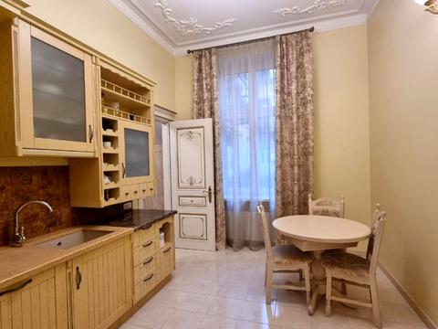 квартира за адресою Князя Романа вул. (), 32