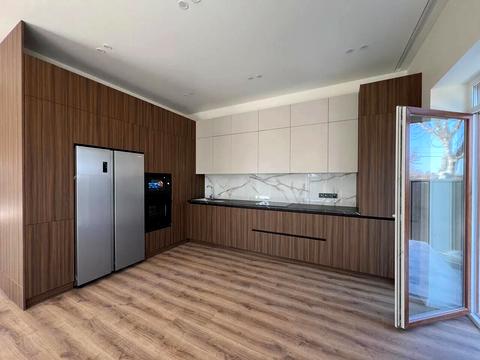 будинок за адресою 24 Серпня вул.