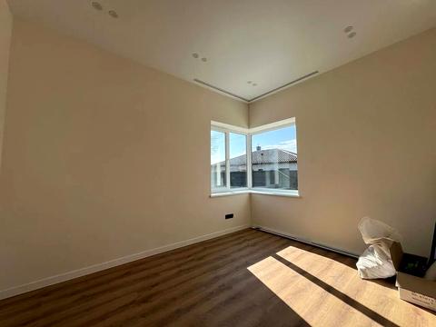 будинок за адресою 24 Серпня вул.