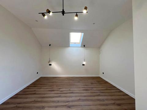 будинок за адресою 24 Серпня вул.