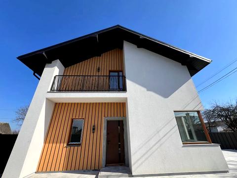 будинок за адресою 24 Серпня вул.