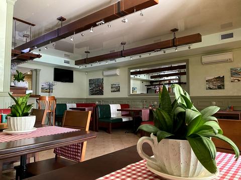 коммерческая по адресу Драгоманова ул., 1-А