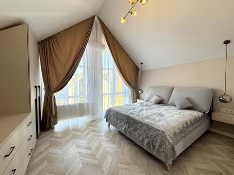 дом по адресу с. Святопетровское, Индустриальная ул., 11