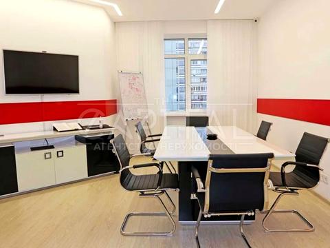 коммерческая по адресу Антоновича ул. (Горького), 131