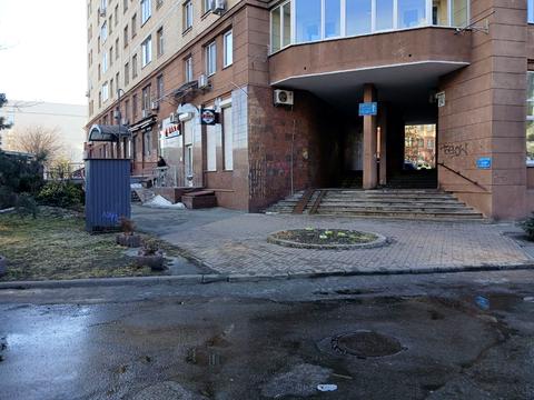 комерційна за адресою Микільсько-Слобідська вул., 2-Б