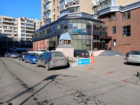 комерційна за адресою Микільсько-Слобідська вул., 2-Б