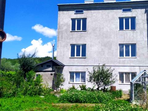 будинок за адресою Незалежності