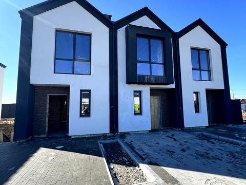 дом по адресу с. Святопетровское, Одесская ул.