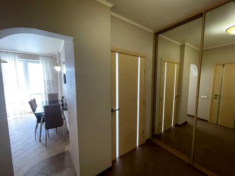 квартира за адресою Дніпровська набережна вул., 1