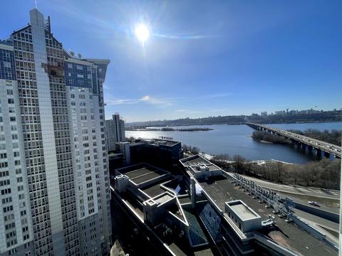 квартира за адресою Дніпровська набережна вул., 1