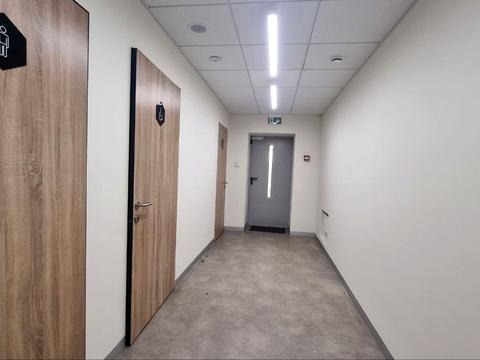 комерційна за адресою майдан Незалежності пл., 2
