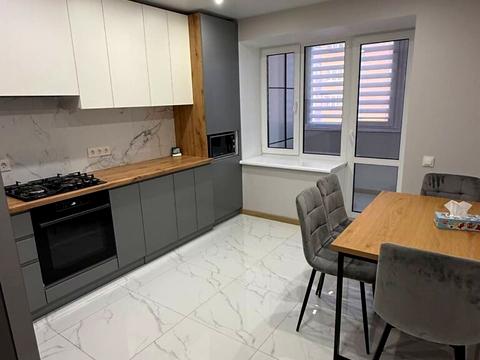 квартира за адресою Довженка вул., 24