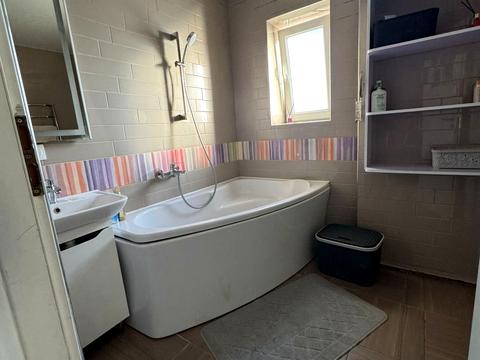 квартира по адресу Свободи ул., 18