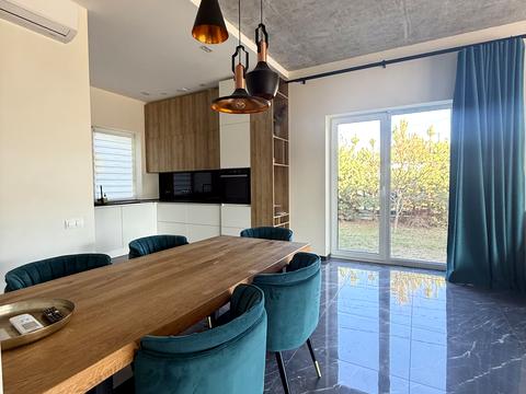 будинок за адресою Центральна вул.