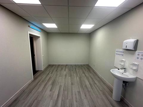 комерційна за адресою Київ, Драгоманова вул., 27