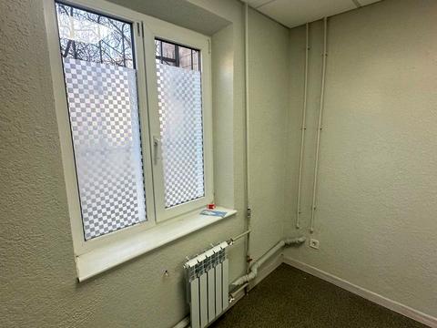 комерційна за адресою Київ, Драгоманова вул., 27