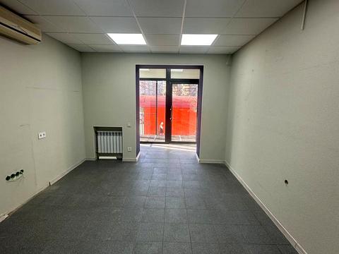 комерційна за адресою Київ, Драгоманова вул., 27