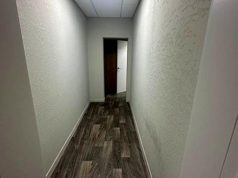 комерційна за адресою Київ, Драгоманова вул., 27