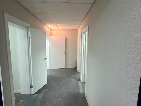 комерційна за адресою Київ, Драгоманова вул., 27