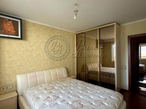 квартира за адресою Академіка Глушкова просп., 33