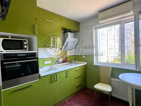 квартира за адресою Академіка Глушкова просп., 33