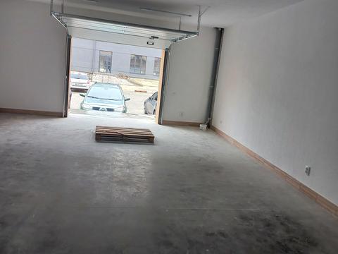 комерційна за адресою Будного вул., 4-А